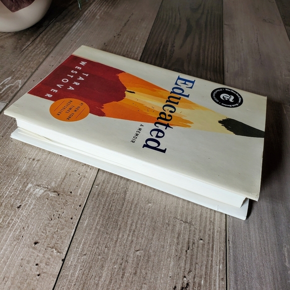 Educated A Memoir Hard Cover Book by Tara Westover #1 New York Times Bestseller - Picture 5 of 11